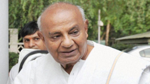 ದೇವರ ಕೋಣೆಯಲ್ಲಿ ಮಂತ್ರ ಪಠಣ: