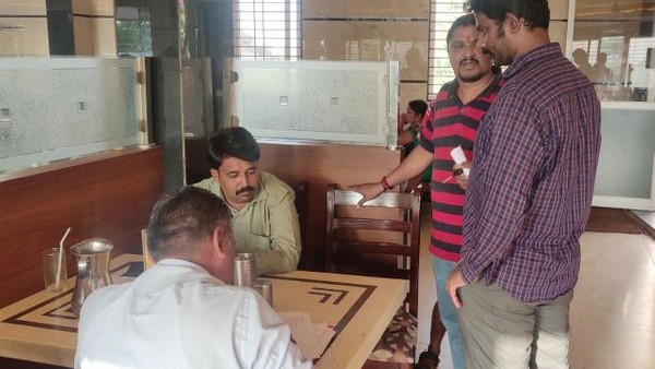 Officers Rescued Child labour Who Serving As Hotel Server Officers Rescued Child labour Who Serving As Hotel Server