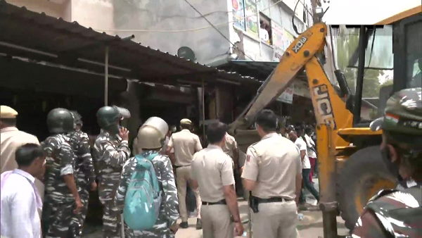 AAP Protest Against Illegal Building Demolition Drive