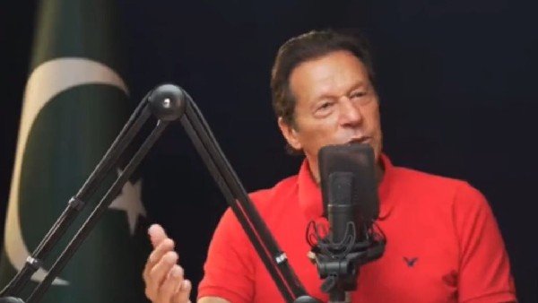 ಯುಕೆಯಲ್ಲಿನ ಬದುಕಿನ ಕುರಿತು ಇಮ್ರಾನ್ ಖಾನ್ ಮಾತು ಯುಕೆಯಲ್ಲಿನ ಬದುಕಿನ ಕುರಿತು ಇಮ್ರಾನ್ ಖಾನ್ ಮಾತು