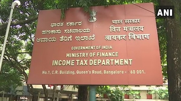 ದೂರಿನ ಬಗ್ಗೆ ಮಾಹಿತಿ ನೀಡಲಿಲ್ಲ: ದೂರಿನ ಬಗ್ಗೆ ಮಾಹಿತಿ ನೀಡಲಿಲ್ಲ: