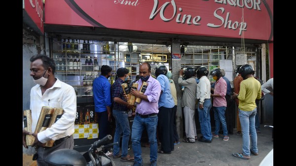 Liquor gets cheaper in Delhi; govt allows up to 25% discount on MRP