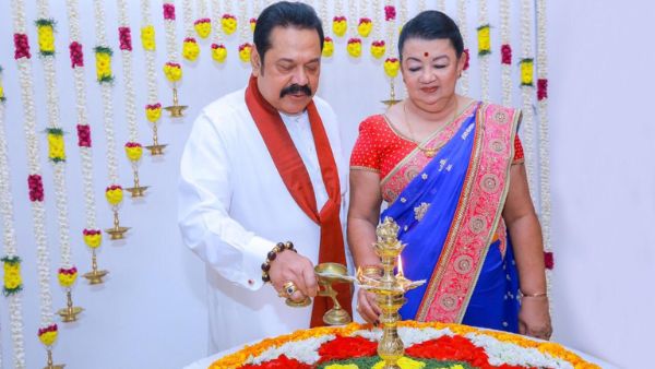 ಟ್ರಿಂಕೋಮಲಿಯಲ್ಲಿ ತಂಗಿದ ರಾಜಪಕ್ಸೆ ಟ್ರಿಂಕೋಮಲಿಯಲ್ಲಿ ತಂಗಿದ ರಾಜಪಕ್ಸೆ