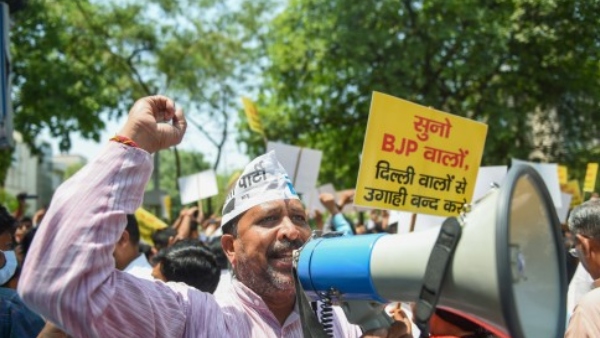 Manish Sisodia Urges Amit Shah to stop Demolition Drive in Delhi