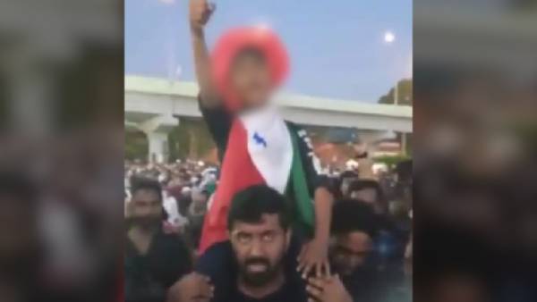 Police Detain Father of 11 Yr Old Boy Accused of Hate Slogan During PFI Rally 