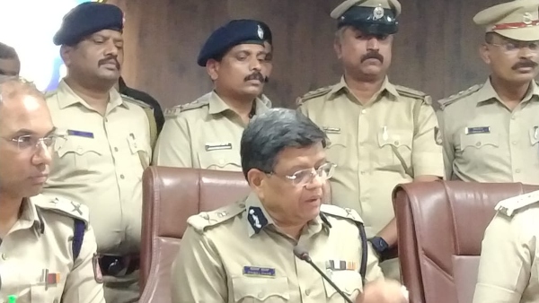 Acid attack case: Police commissioner Kamalapanth press meet information 