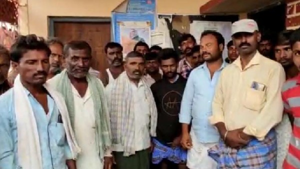 Rain Water Gushes Into Village At Kundgol People Upset With Gram Panchayat