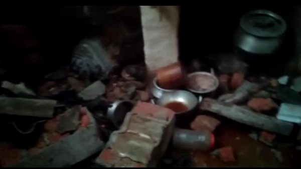 Hubballi Heavy rain: Elderly people who lost their homes 