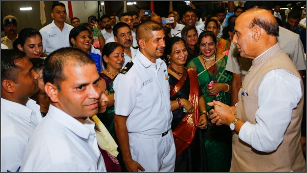 ದೇಶ ಸೇವೆಯಲ್ಲಿ ತೊಡಗಿರುತ್ತಾರೆ