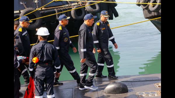 ಖಂಡೇರಿಯಲ್ಲಿ ರಾಜನಾಥ್ ಸಿಂಗ್ ಸಮುದ್ರಯಾನ 