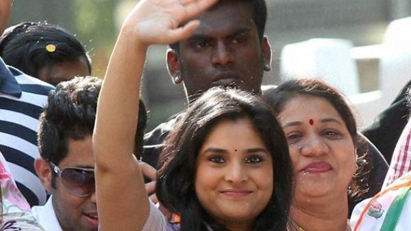 Congress leaders and volunteers asked to troll me :EX MP Ramya shares images 