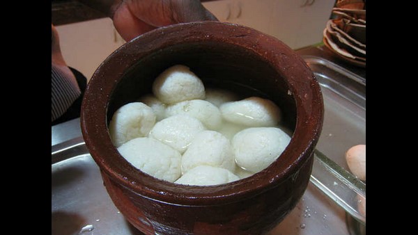  ರಸಗುಲ್ಲಾಗಳ ಸ್ಟಾಕ್ ಅನ್ನು ಸಾಗಿಸಿದರೆ ಒಟ್ಟು 150 ರೂ. 