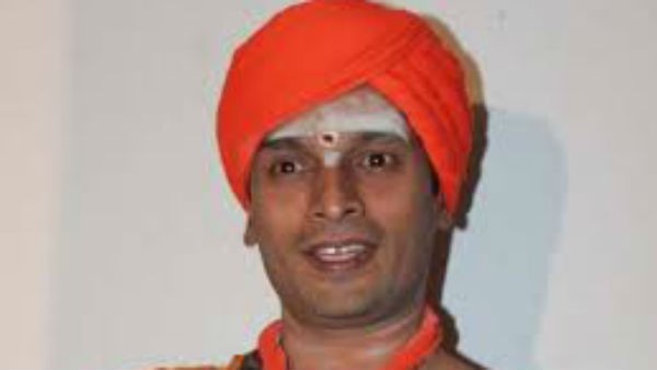 Sri Rama Sena Chief Pramod Mutalik Reaction to Black Ink Thrown to Rishi Kumar Swamiji Sri Rama Sena Chief Pramod Mutalik Reaction to Black Ink Thrown to Rishi Kumar Swamiji