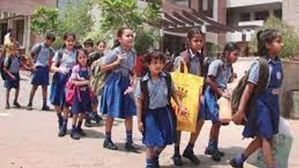  ಸರ್ಕಾರಿ ಶಾಲೆಗಳ ಸಮವಸ್ತ್ರದ ಸ್ಥಿತಿ: 