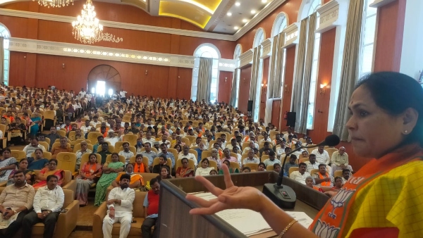 Union Minister Shobha Karandlaje Clarification On Returning To State Politics