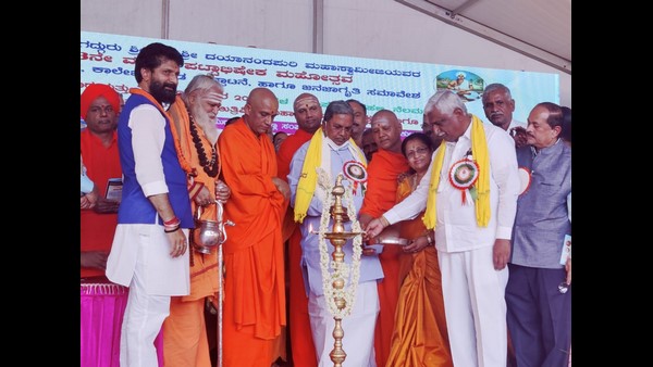 ರಾಜಕೀಯ, ಸಾಮಾಜಿಕ ಹಕ್ಕುಗಳ ಸಮಾನ ಹಂಚಿಕೆಯಾಗಲಿ