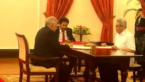 ಶ್ರೀಲಂಕಾದ ಆರ್ಥಿಕತೆ ಪುನರುಜ್ಜೀವನಗೊಳಿಸಲು ವಿಕ್ರಮಸಿಂಘೆ ಆಯ್ಕೆ ಶ್ರೀಲಂಕಾದ ಆರ್ಥಿಕತೆ ಪುನರುಜ್ಜೀವನಗೊಳಿಸಲು ವಿಕ್ರಮಸಿಂಘೆ ಆಯ್ಕೆ