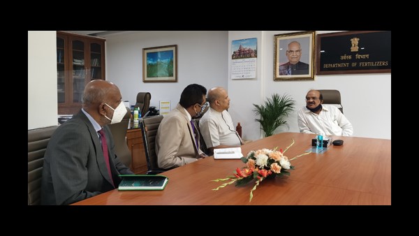 ದ್ವೀಪ ರಾಷ್ಟ್ರಕ್ಕೆ ಸಾಲ 