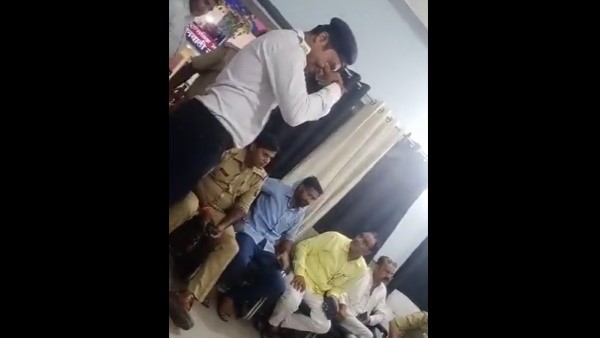 ಟ್ರಾಫಿಕ್ ಕಾನ್‌ಸ್ಟೆಬಲ್‌ನೊಂದಿಗೆ ಅನುಚಿತ ವರ್ತನೆ 