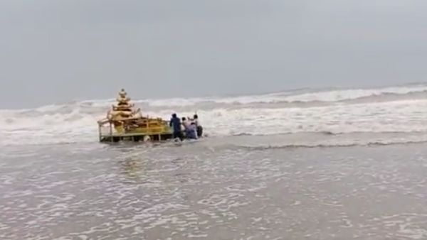 Cyclone Asani Effect: Golden chariot that landed on the Andhra Pradesh