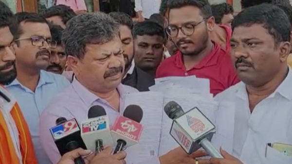 Women protest against MLA Renukacharya is build a house in illegal land