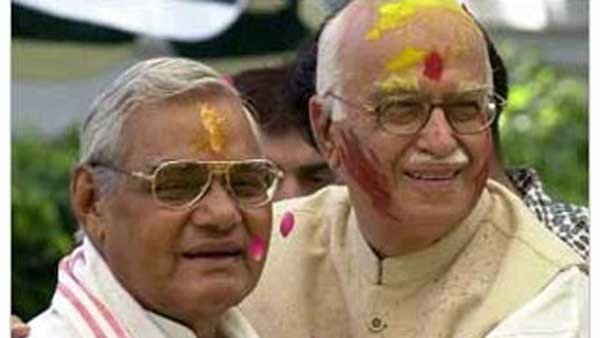  ಸ್ವಾಮೀಜಿಯ ಬಗ್ಗೆ ಯತ್ನಾಳ್ ಲೇವಡಿ 