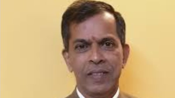  ಕರ್ನಾಟಕ ರಾಜ್ಯ ಟ್ರಾವೆಲ್ಸ ಮಾಲಿಕರ ಸಂಘದ ಅಧ್ಯಕ್ಷ ಕೆ ರಾಧಾಕೃಷ್ಣ ಹೊಳ್ಳ 