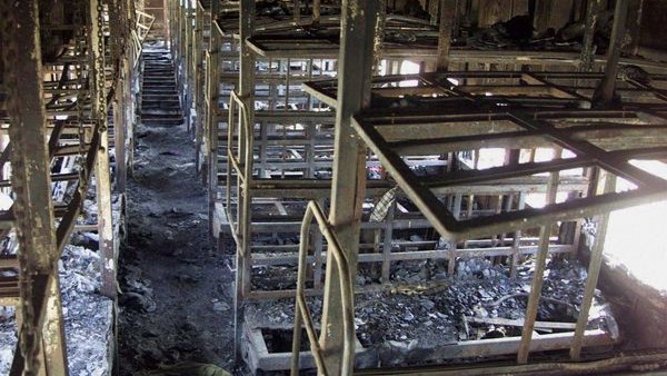 ಬೇರೊಬ್ಬರ ಸೂಚನೆಗಳ ಮೇಲೆ ಕೆಲಸ ಬೇರೊಬ್ಬರ ಸೂಚನೆಗಳ ಮೇಲೆ ಕೆಲಸ