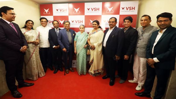 'V' ಅಕ್ಷರದಿಂದ ಪ್ರೇರಿತಗೊಂಡ ಸಂಸ್ಥೆ 'V' ಅಕ್ಷರದಿಂದ ಪ್ರೇರಿತಗೊಂಡ ಸಂಸ್ಥೆ