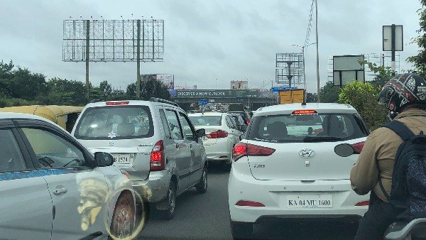 ನಿಗದಿತ ಸ್ಥಳದಲ್ಲೇ ಬಸ್ ನಿಲುವಿಗೆ ಅವಕಾಶ