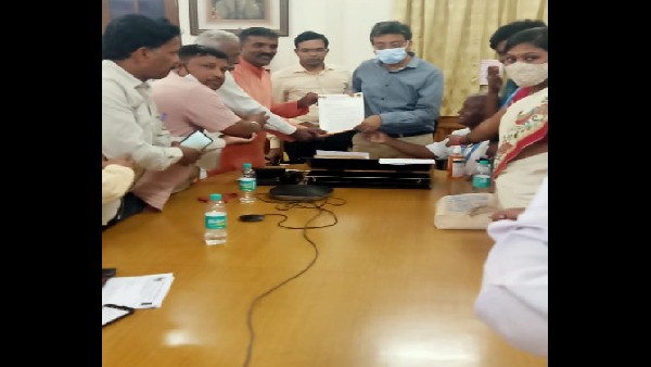 Street vendors vendors protest against BBMP