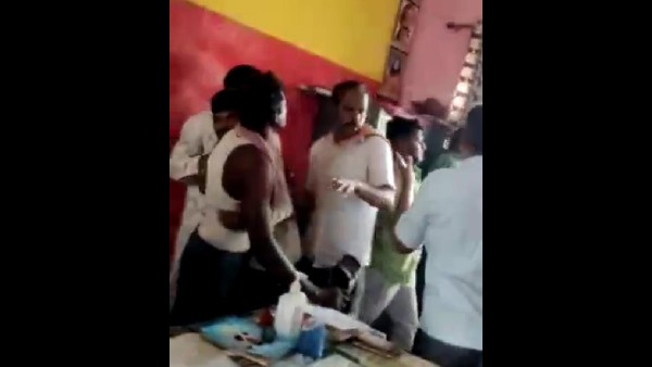 Teacher Romance With Student Video Viral Villagers Attack On Teacher