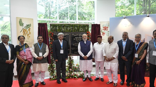  425 ಕೋಟಿ ರೂಪಾಯಿ ದಾನ 