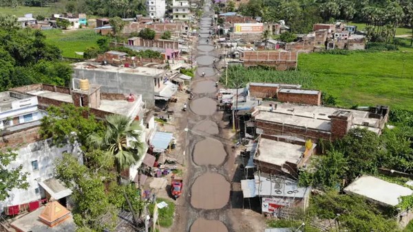 Shocking! Do you know what the buttons on the National Highway in Bihar look like?