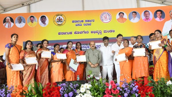 ಕಾಲಮಿತಿಯಲ್ಲಿ ಮನೆಗಳ ನಿರ್ಮಾಣ