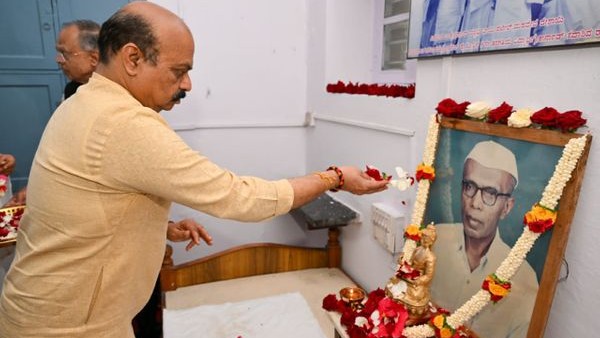 ಭವ್ಯವಾದ ವಿದ್ಯಾಮಂದಿರ ಸ್ಥಾಪನೆ 