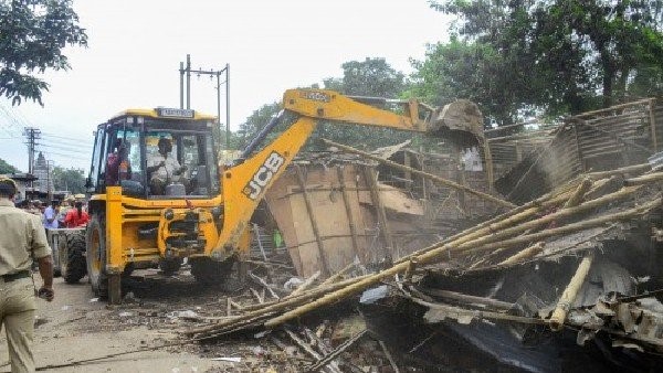 ಪ್ರತಿಭಟನಾಕಾರರ ವಿರುದ್ಧ ಕ್ರಮ 