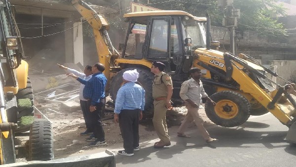 ಕಾನೂನು ಪ್ರಕಾರ ಕಾರ್ಯಾಚರಣೆ