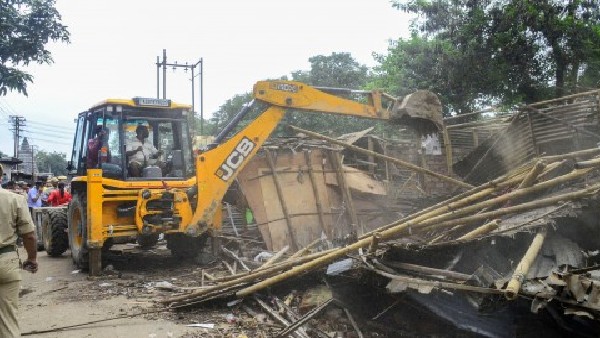 ಆರೋಪಿಗಳನ್ನು ಕಸ್ಟಡಿಗೆ ಪಡೆದ ಪೊಲೀಸರು 