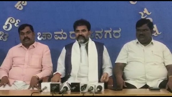 ಸಿದ್ದರಾಮಯ್ಯ ಎರಡು ತಲೆ ಹಾವು 
