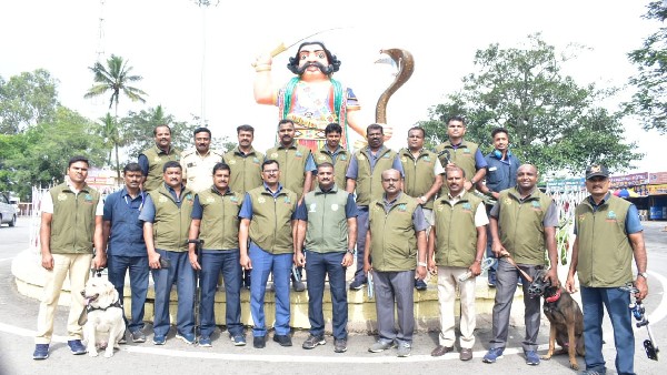  ಸಾರ್ವಜನಿಕರ ವಾಹನಗಳ ನಿಷೇಧ
