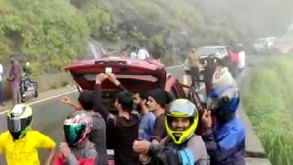 ಜಲಪಾತಗಳ ಮೇಲೆ ಹತ್ತಿ ಬಿದ್ದು ಕೈ-ಕಾಲು ಮುರಿದುಕೊಂಡ ಪ್ರಕರಣ ಹೆಚ್ಚಳ ಜಲಪಾತಗಳ ಮೇಲೆ ಹತ್ತಿ ಬಿದ್ದು ಕೈ-ಕಾಲು ಮುರಿದುಕೊಂಡ ಪ್ರಕರಣ ಹೆಚ್ಚಳ