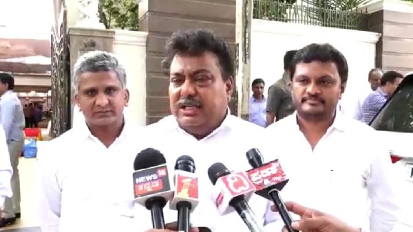  ಇತಿಹಾಸ ತಿರುಚುವ ಕೆಲಸ ಆಗಬಾರದು