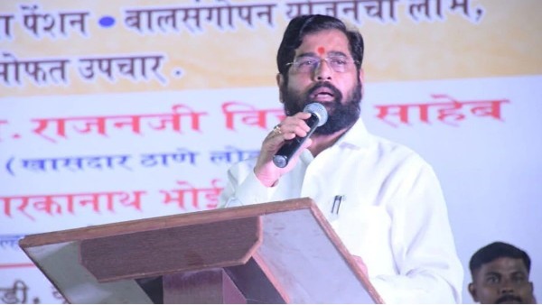 ಬಂಡಾಯ ಶಾಸಕರನ್ನು ಅನರ್ಹಗೊಳಿಸುವಂತೆ ಕೋರಿಕೆ 