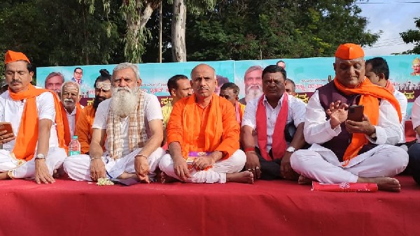 ರಾಷ್ಟ್ರೀಯ ಹೆದ್ದಾರಿಯಲ್ಲೇ ಪ್ರತಿಭಟನೆ: