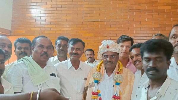 ಗುಬ್ಬಿ ಶಾಸಕ ಎಸ್.ಆರ್.ಶ್ರೀನಿವಾಸ್ ಗುಬ್ಬಿ ಶಾಸಕ ಎಸ್.ಆರ್.ಶ್ರೀನಿವಾಸ್