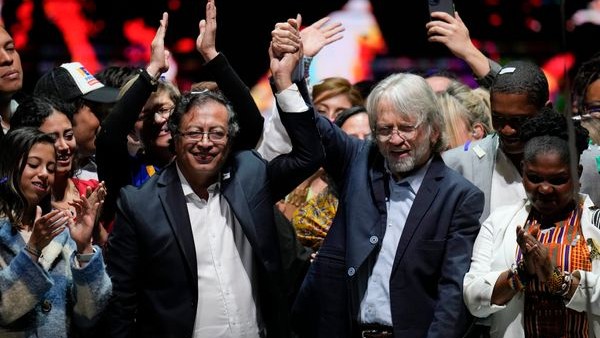 ಎಂ-19 ಗೆರಿಲ್ಲಾ ಗುಂಪಿನ ಫೈಟರ್ 