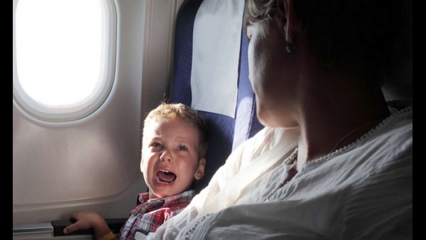 Indigo refuses to feed hungry 6-month-old baby: strong opposition from netizens