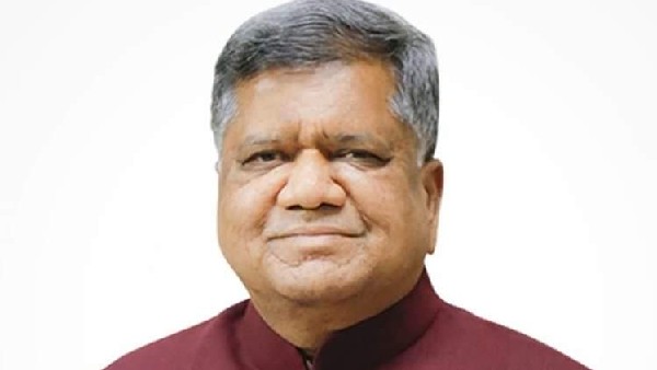 ಜನರ ಗಮನ ಬೇರೆಡೆ ಸೆಳೆಯುವ ನಾಟಕ 