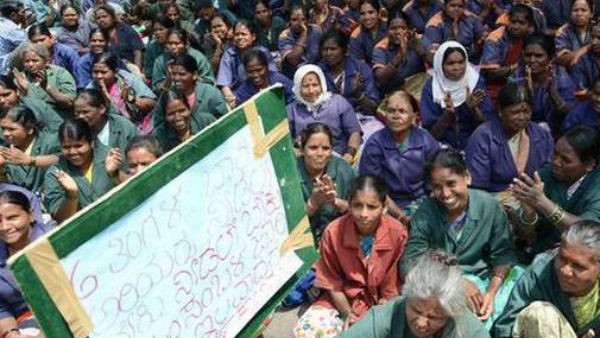 ಗುತ್ತಿಗೆ ಆಧಾರದಲ್ಲಿ ಕಾರ್ಮಿಕರ ಕಾರ್ಯ 